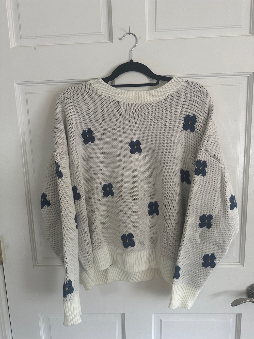 Cream Floral Knit Sweater with Navy Accents. Medium like new.  Roomy, comfy